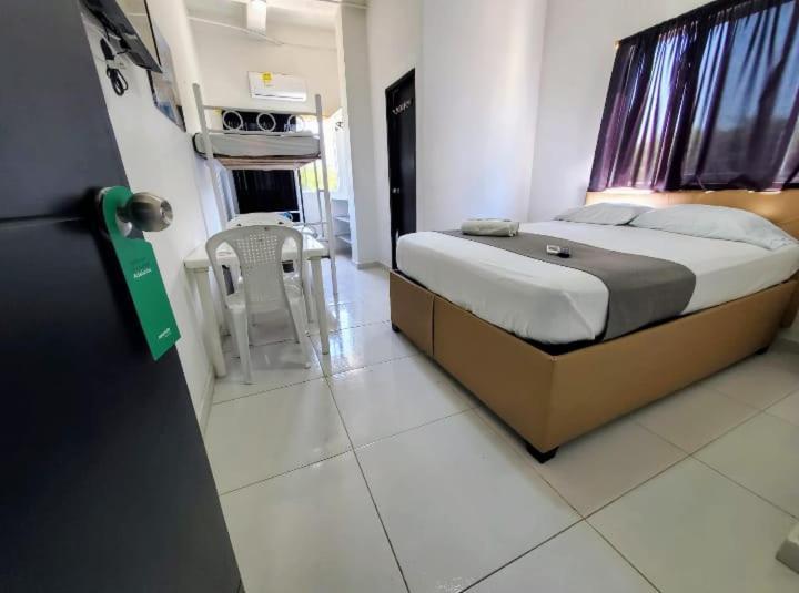 Hotel Hm Caribe ซันตามาร์ตา ภายนอก รูปภาพ
