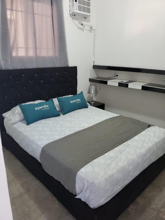 Hotel Hm Caribe ซันตามาร์ตา ภายนอก รูปภาพ