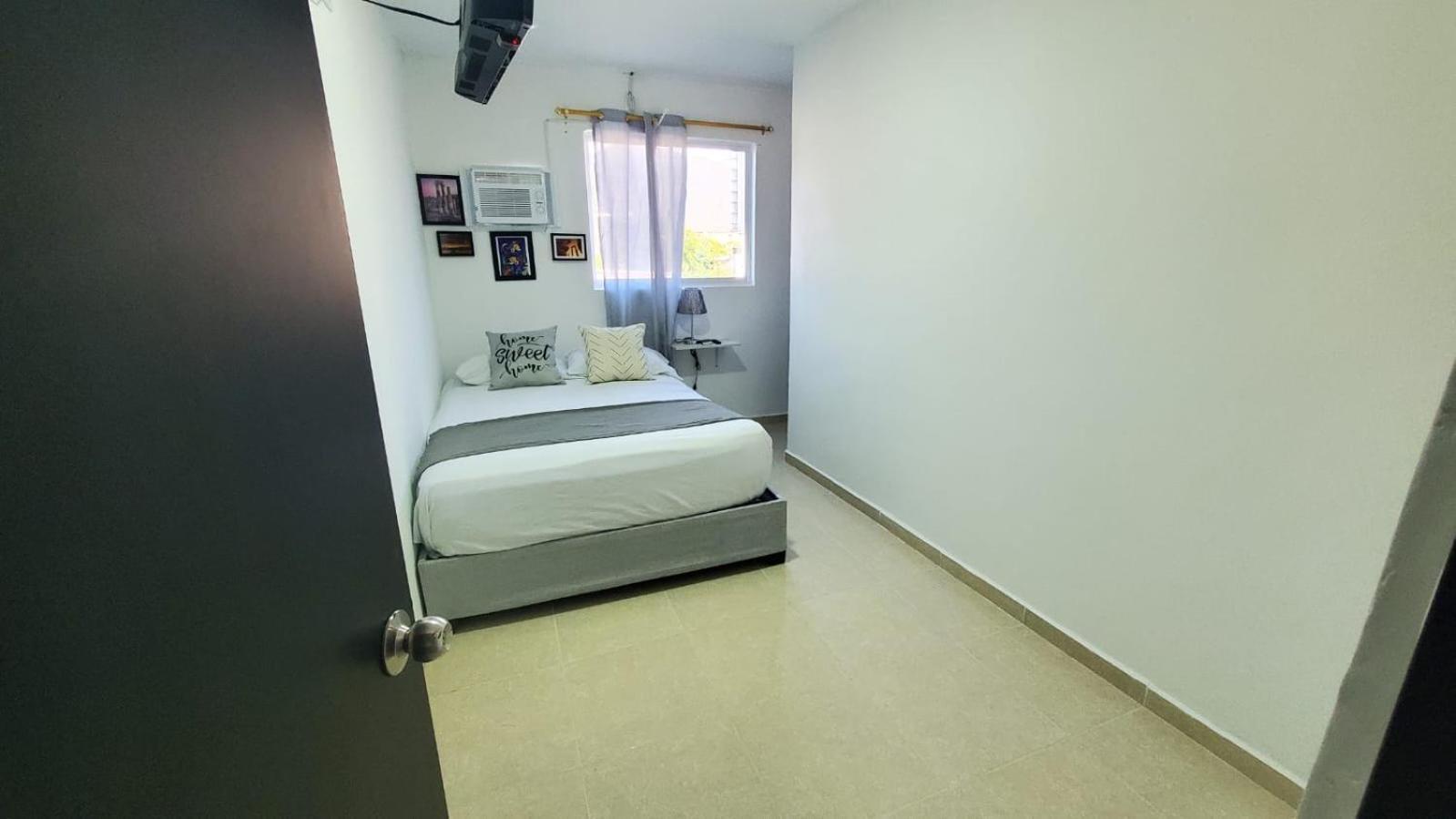 Hotel Hm Caribe ซันตามาร์ตา ภายนอก รูปภาพ
