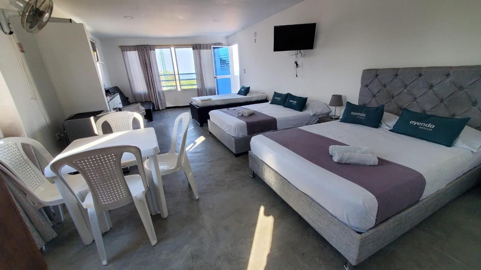 Hotel Hm Caribe ซันตามาร์ตา ภายนอก รูปภาพ